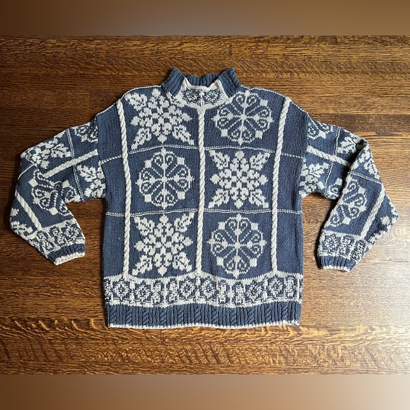 Vintage Woolrich Snowflake Sweater, Hand Knit, Rustic, Heavy Cotton Pullover - Picture 2 of 7